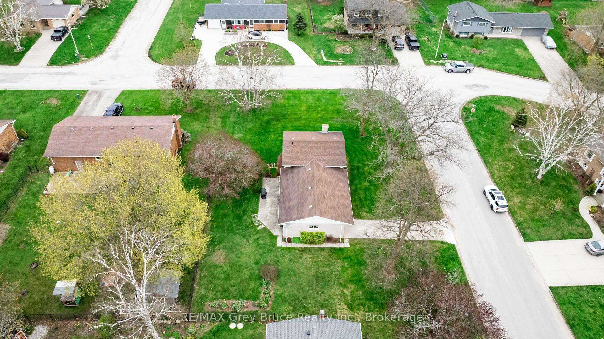 Property Photo: 36 Centennial Street ON N0G 1L0