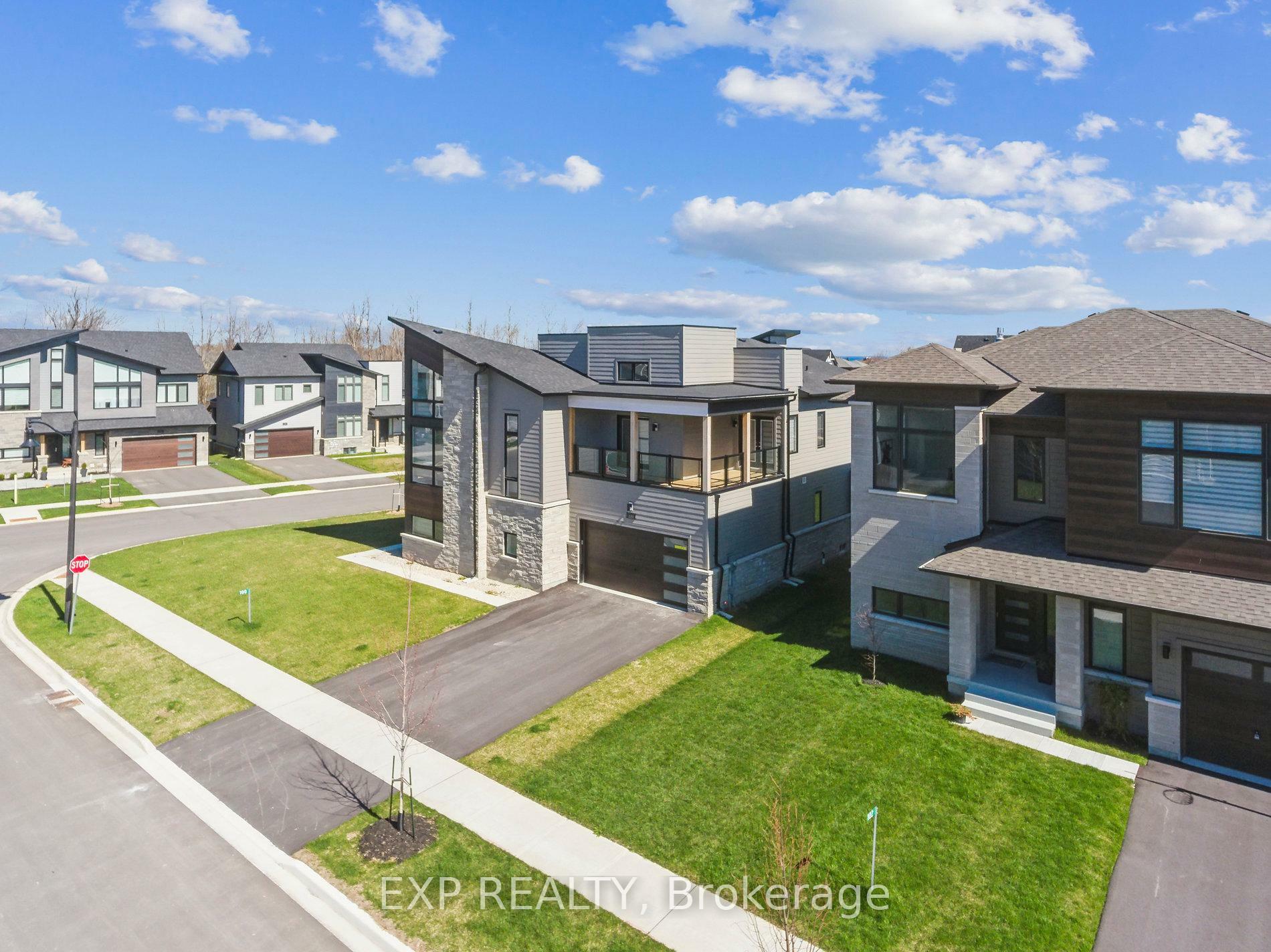 Property Photo:  100 Stoneleigh Drive  ON L9Y 5J6 