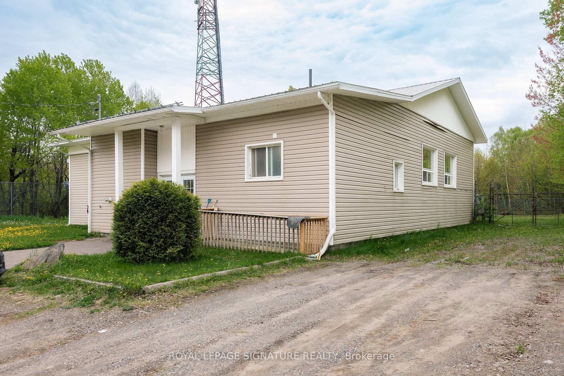 Property Photo: 131 Cedar Heights Drive ON P1B 8G3