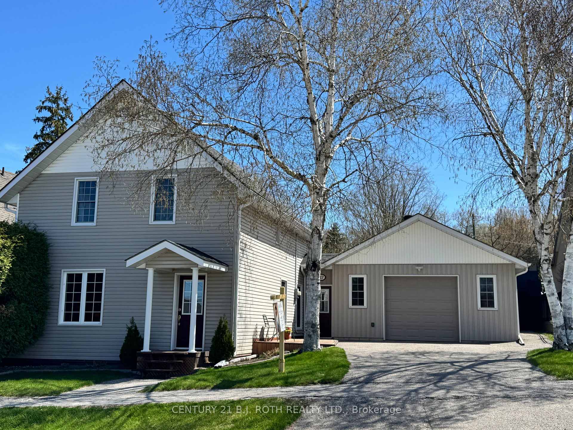 17 Peel Street  Penetanguishene ON L9M 1A5 photo