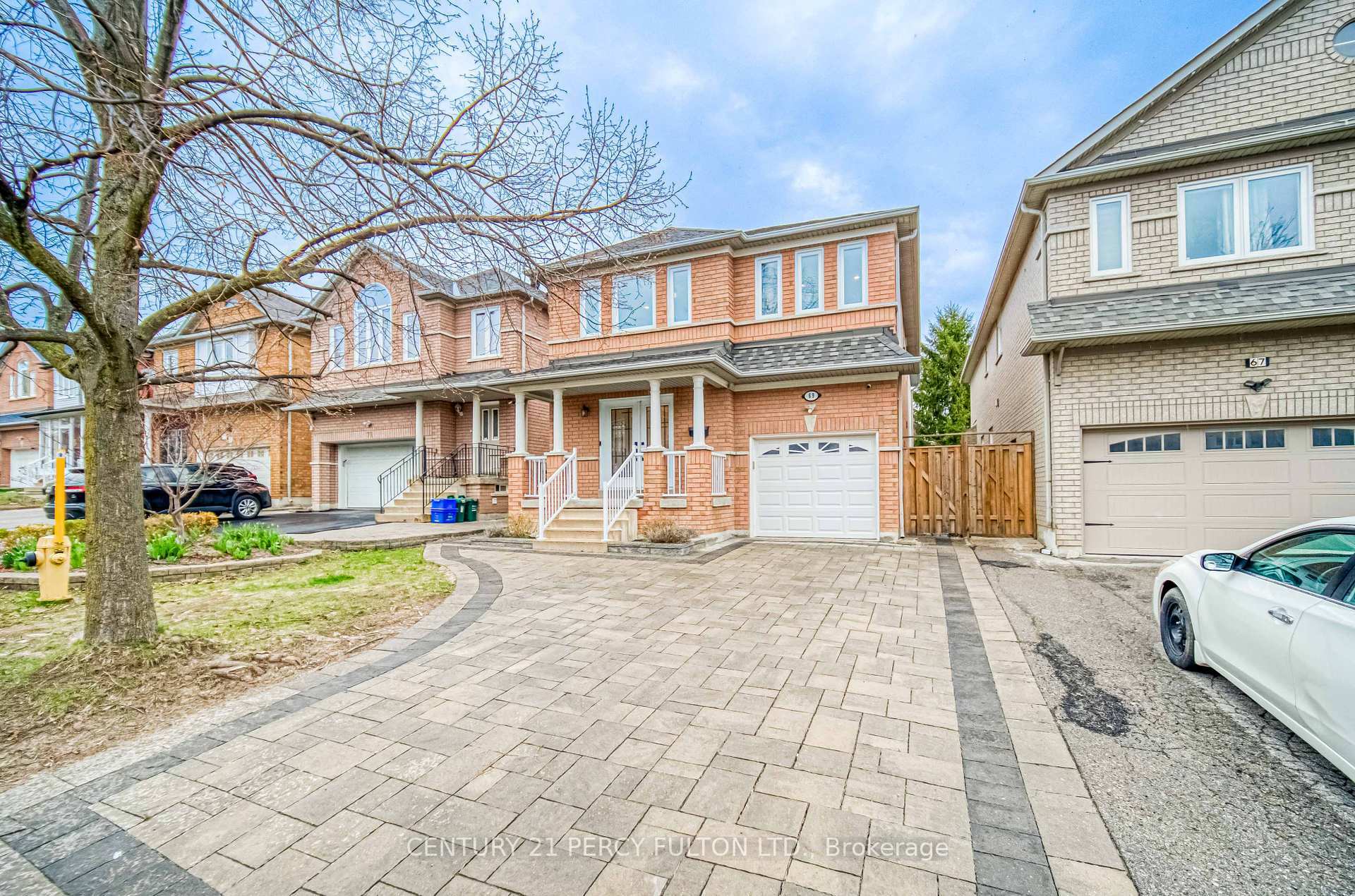 Photo de la propriété: 69 Ray Street ON L3R 4R6