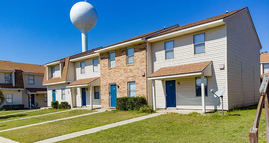 Property Photo: 1509 Pine Street 32 GA 31601