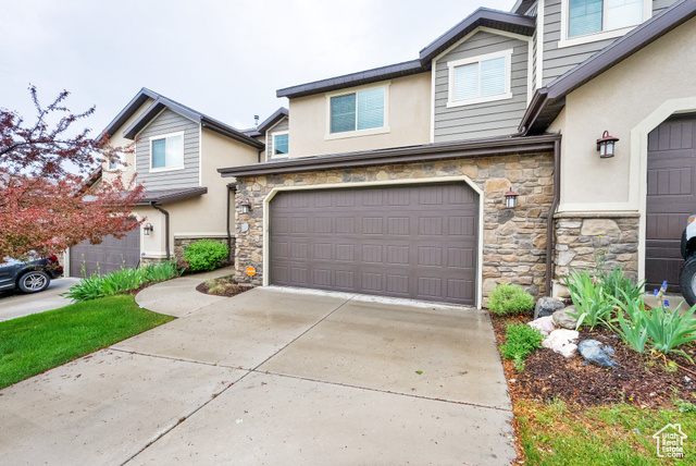 Property Photo: 802 S Aspen Way UT 84606