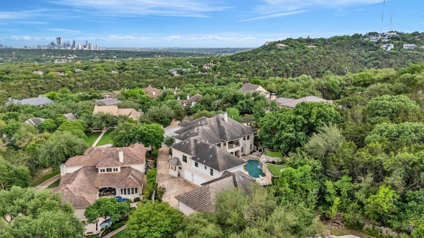 Property Photo: 3204 Aztec Fall Cove TX 78746