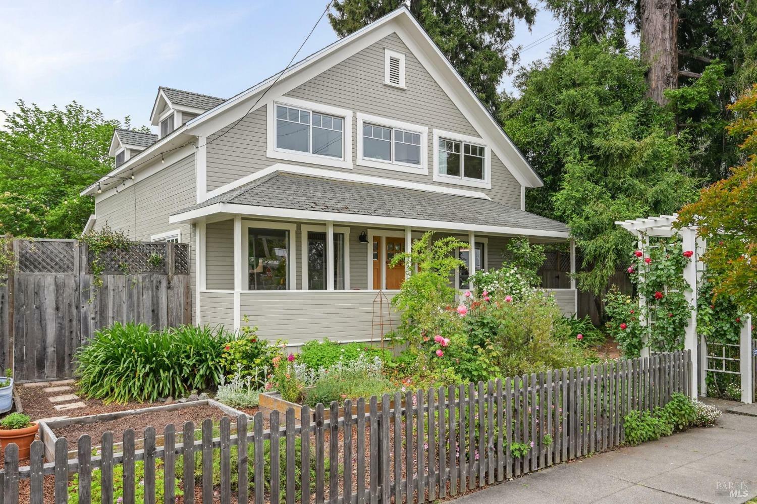 Property Photo: 27 Webster Street CA 94952