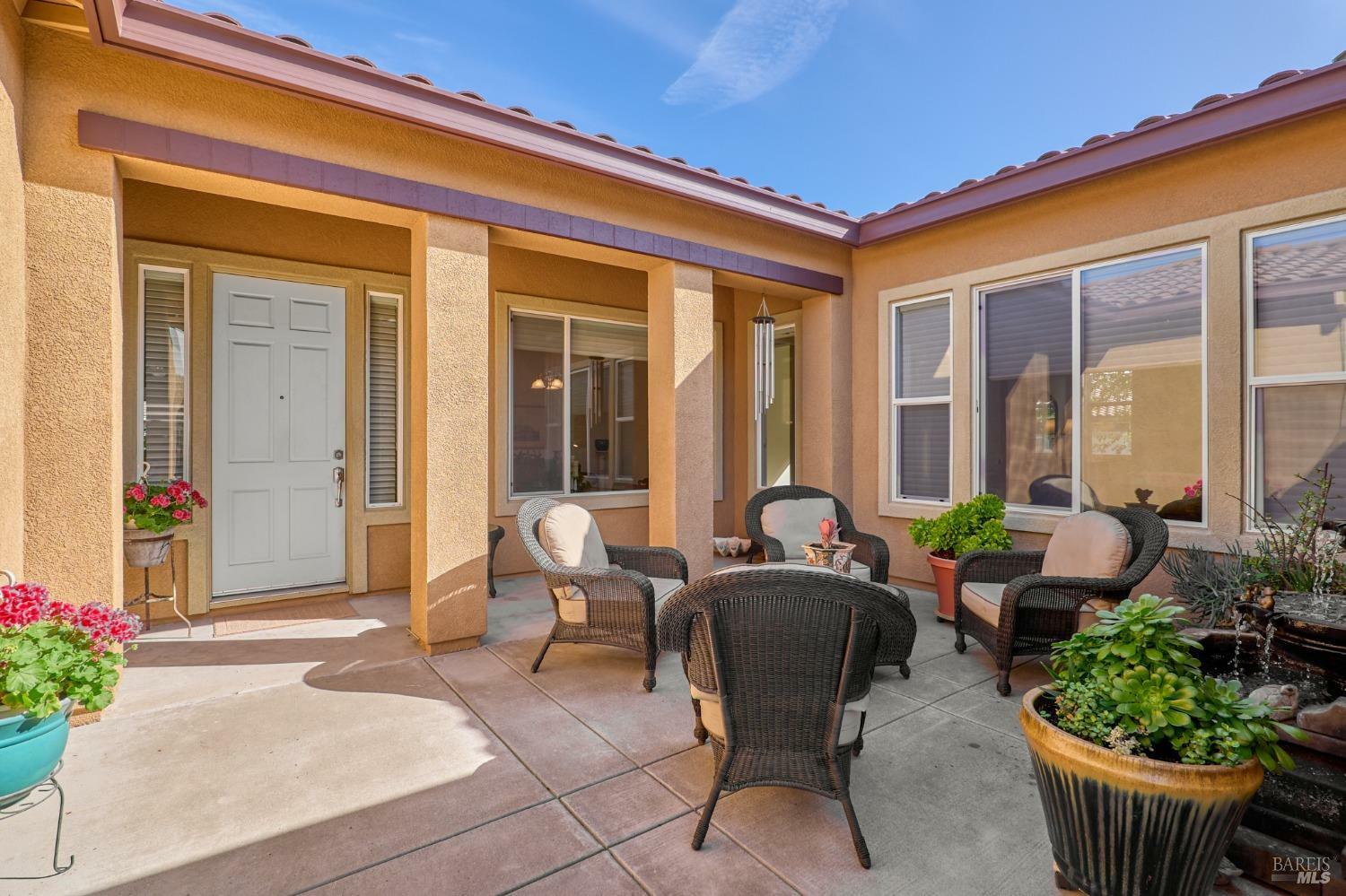 Property Photo: 421 Redmont Lane CA 94571