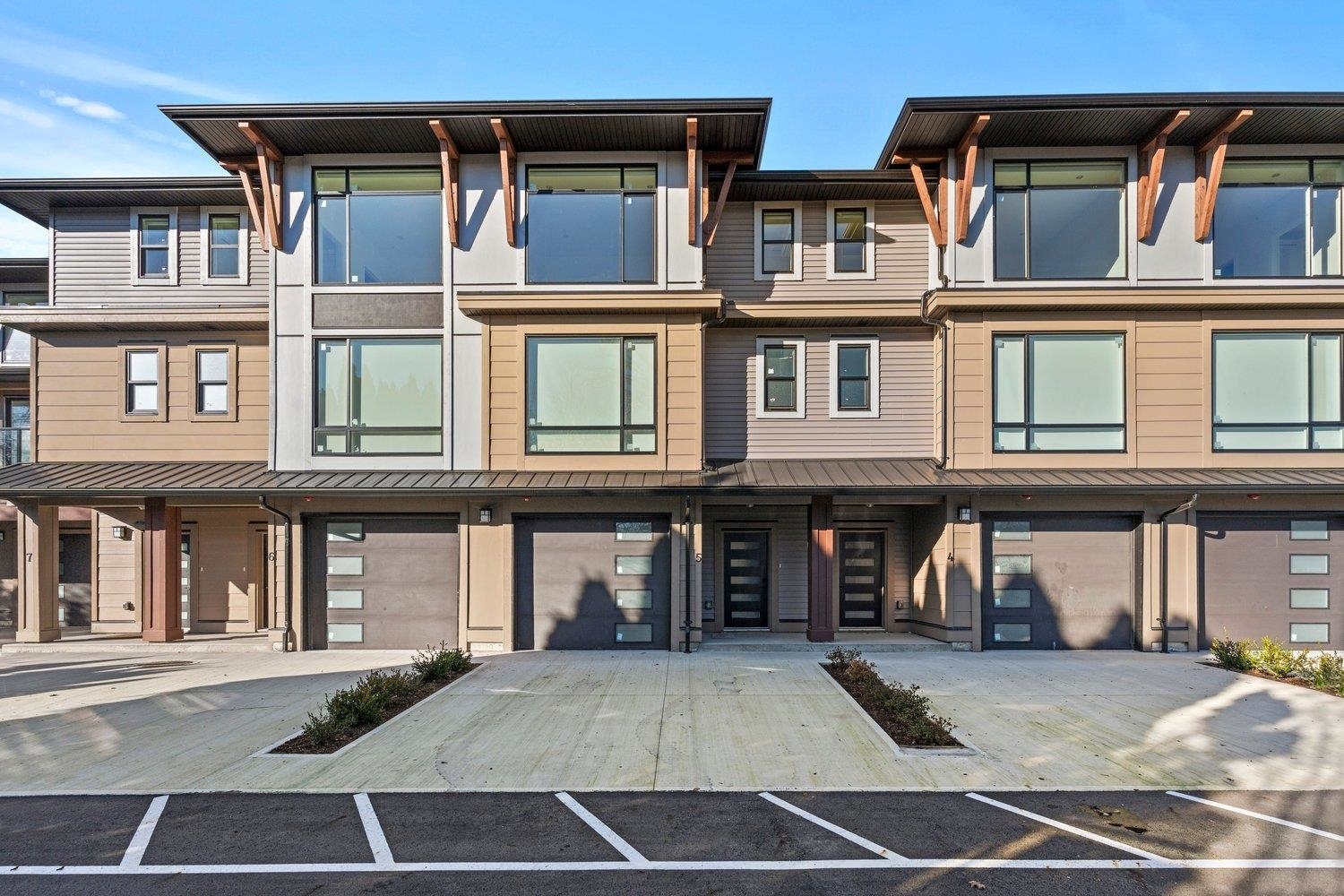 Property Photo: 9603 Broadway Street 5 BC V2P 5T7