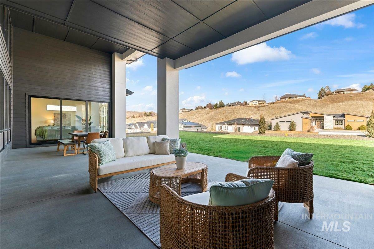 Property Photo:  4502 N Accipiter Way  ID 83703 