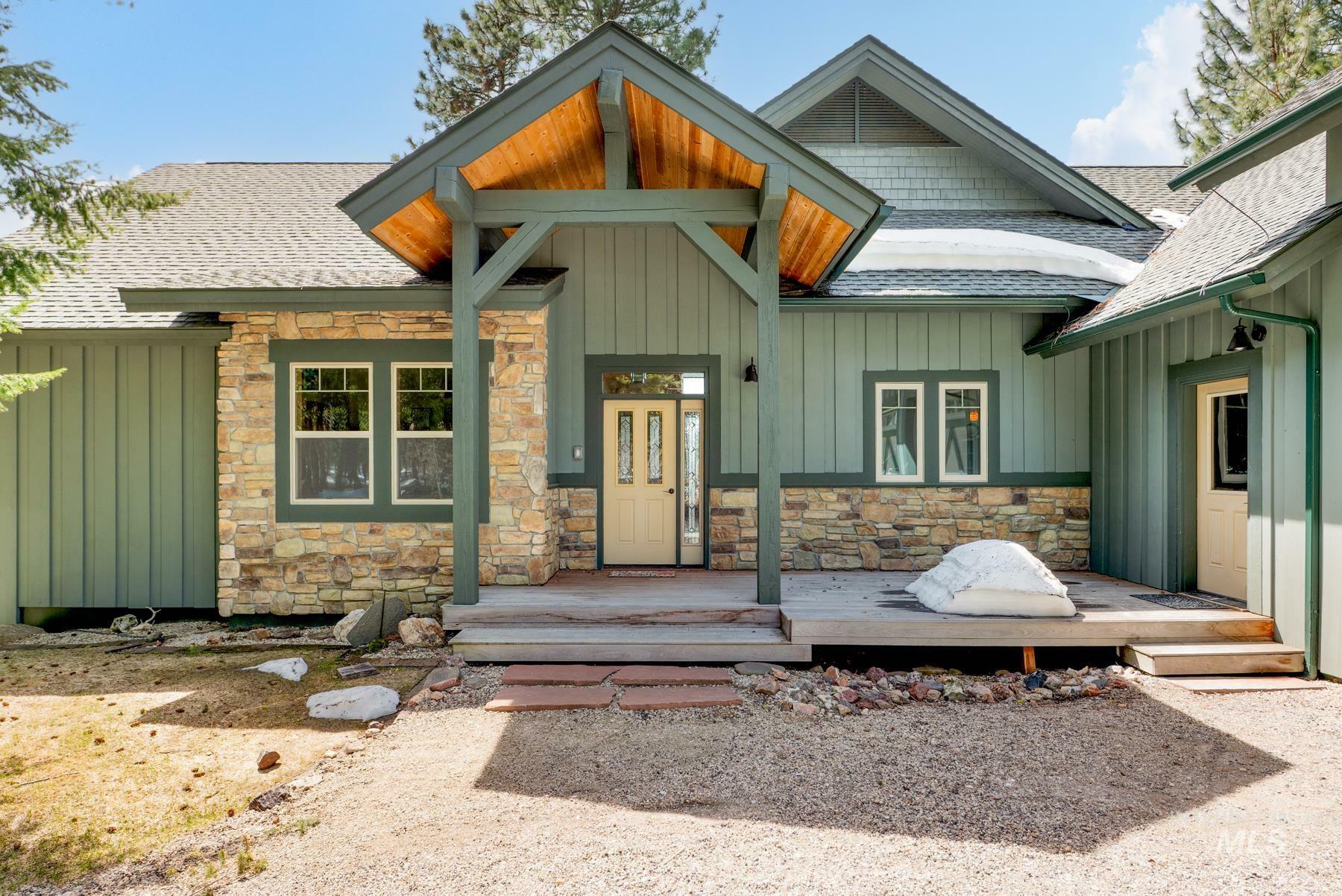 Property Photo: 165 Stillwater Court ID 83638
