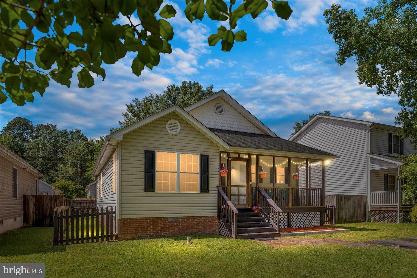 Property Photo: 309 6th Street VA 22443