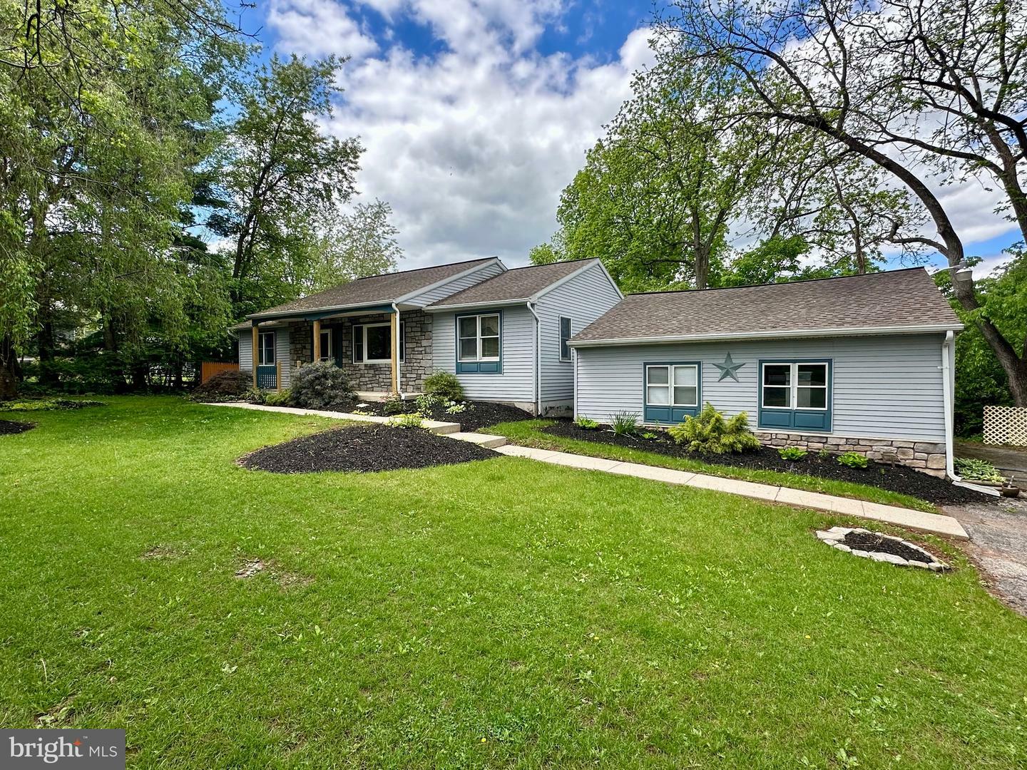 3140 Raintree Road  York PA 17404 photo