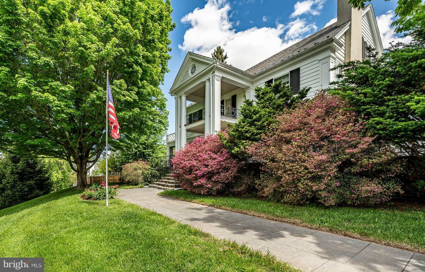 Property Photo: 700 N Walnut Street PA 19380