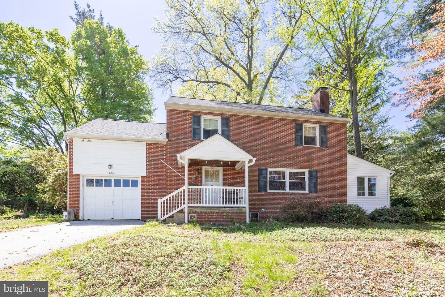 Property Photo: 1326 Walnut Street PA 19320