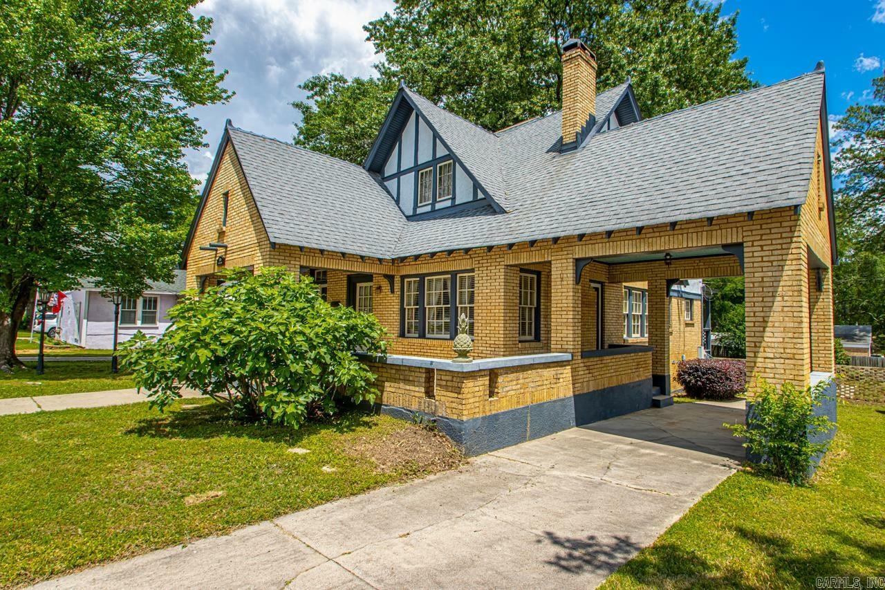 Property Photo: 305 N East Street AR 72015