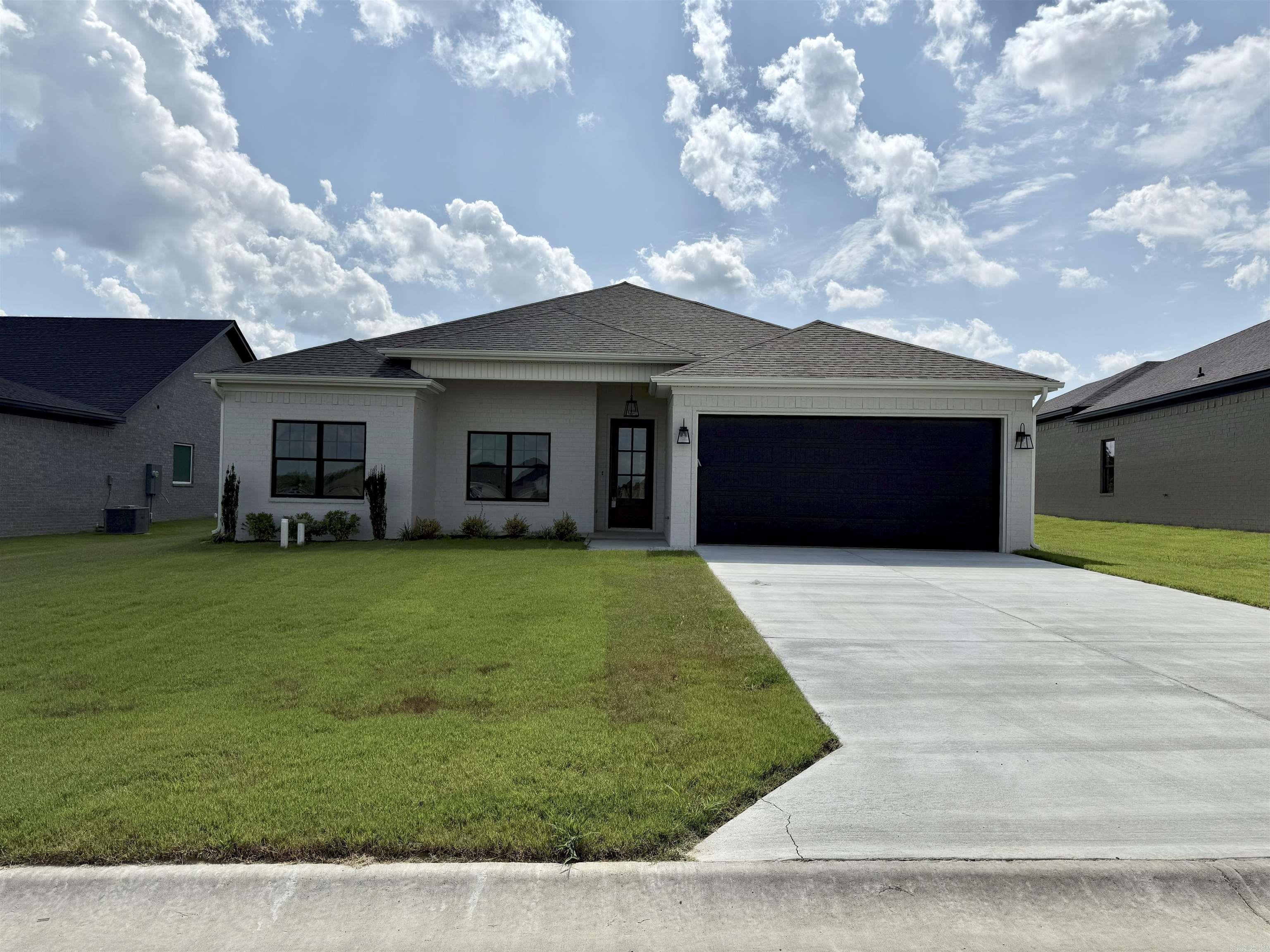 Property Photo: 236 Kelton Street AR 72065