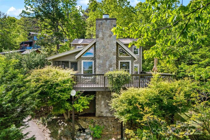 Property Photo: 1795 McKenzie Way N 505 NC 28762