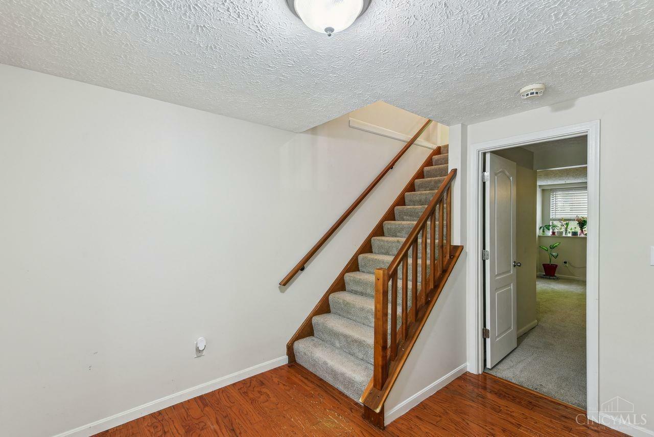 Property Photo: 5532 Regimental Place OH 45239