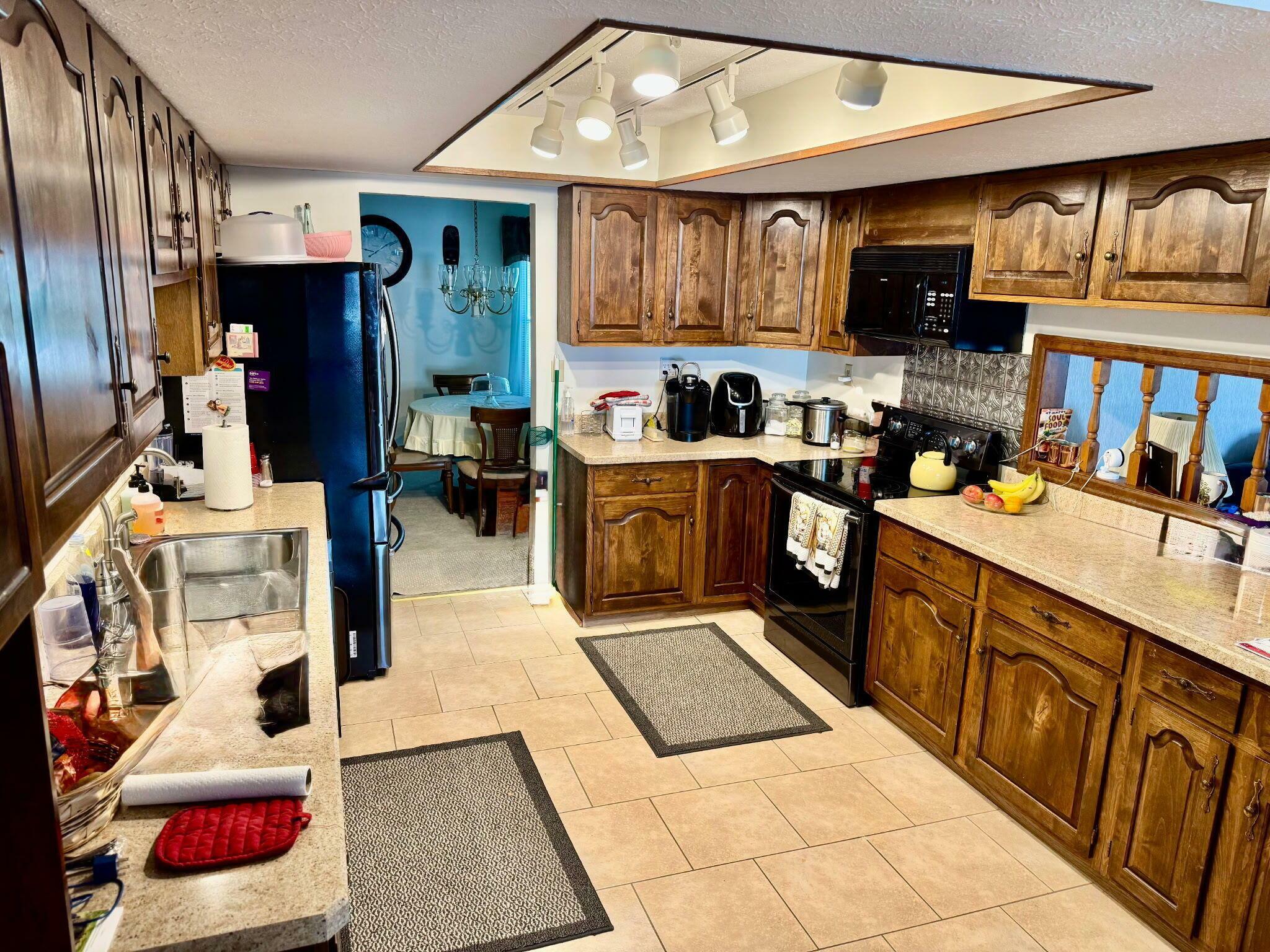 Property Photo: 6 Oakwood Drive OH 45601