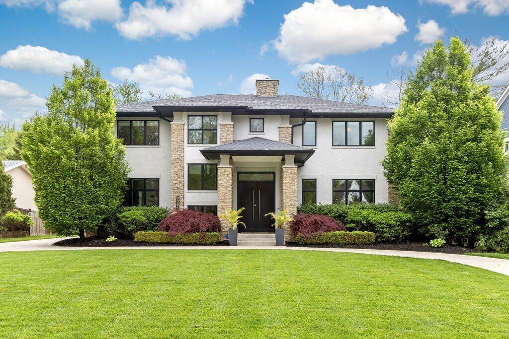 Property Photo: 3084 Asbury Drive OH 43221