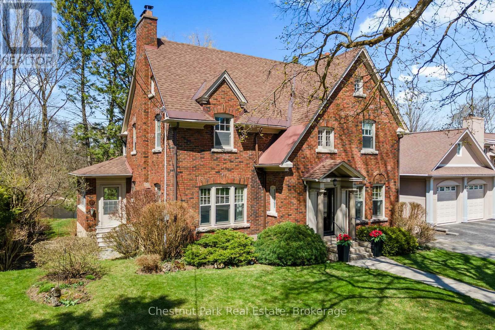 Property Photo:  190 4th Street West  ON N4K 3J9 