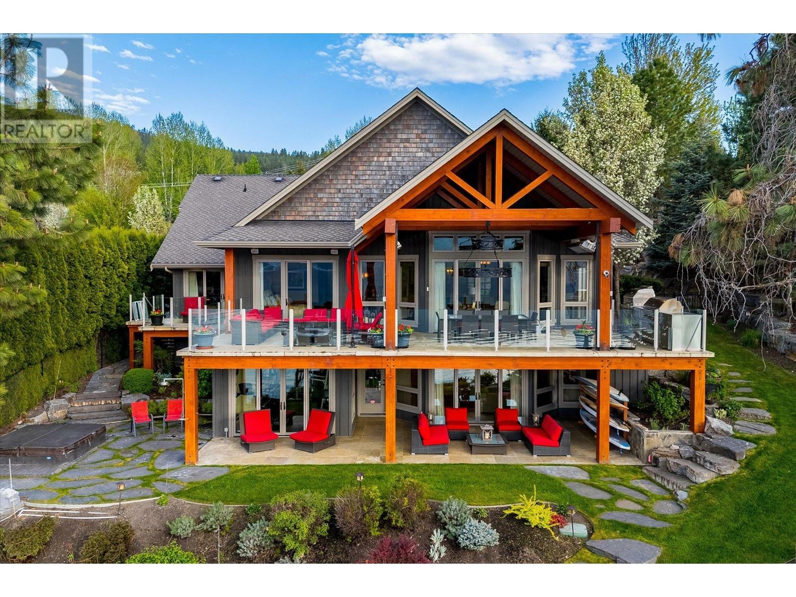 Photo de la propriété: 16236 Carrs Landing Road BC V4V 1A9