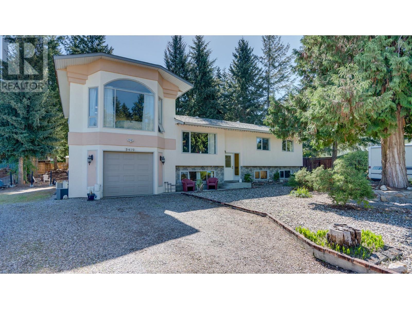 Property Photo: 3419 Larch Drive BC V0E 1B8