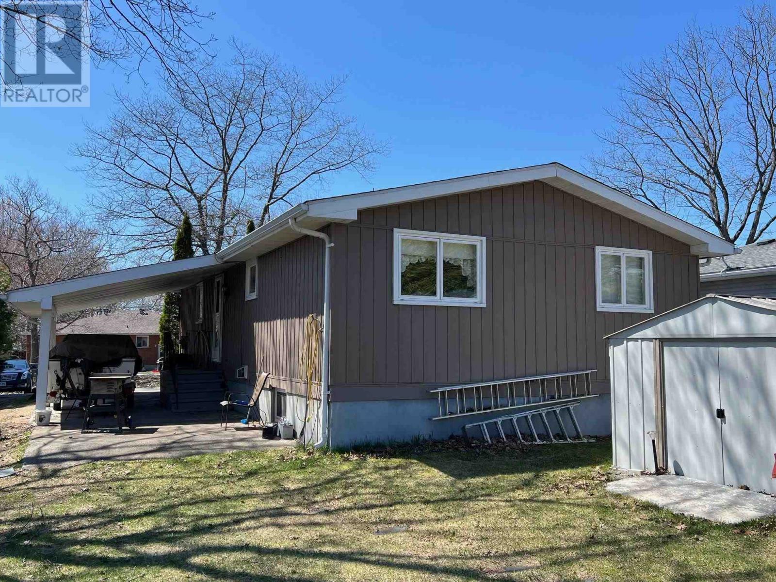 Photo de la propriété: 12 King Edward St ON P0R 1B0