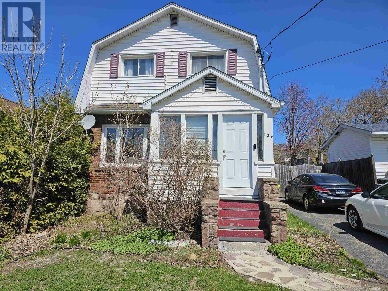 Property Photo: 127 Pardee Ave ON P6B 1W6