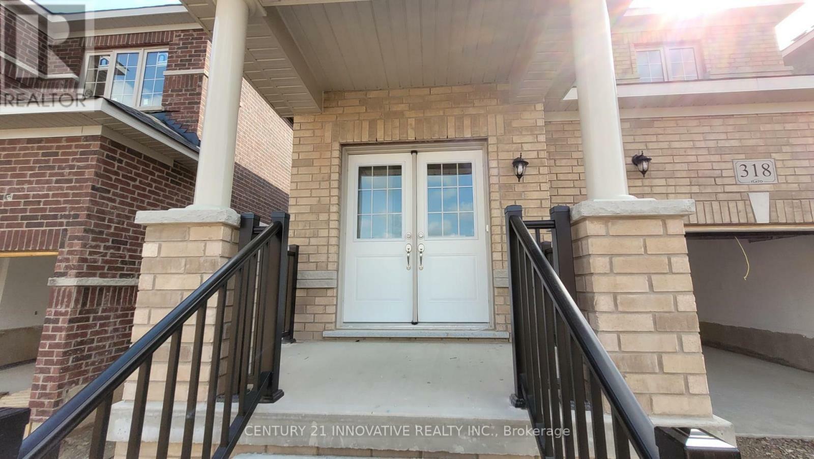 Property Photo: 318 Russell Street ON N0C 1B0