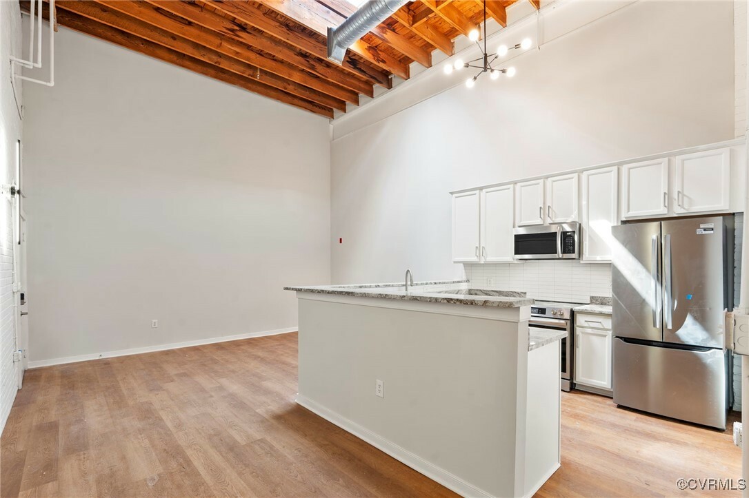 1716 Summit Avenue 11  Richmond VA 23230 photo