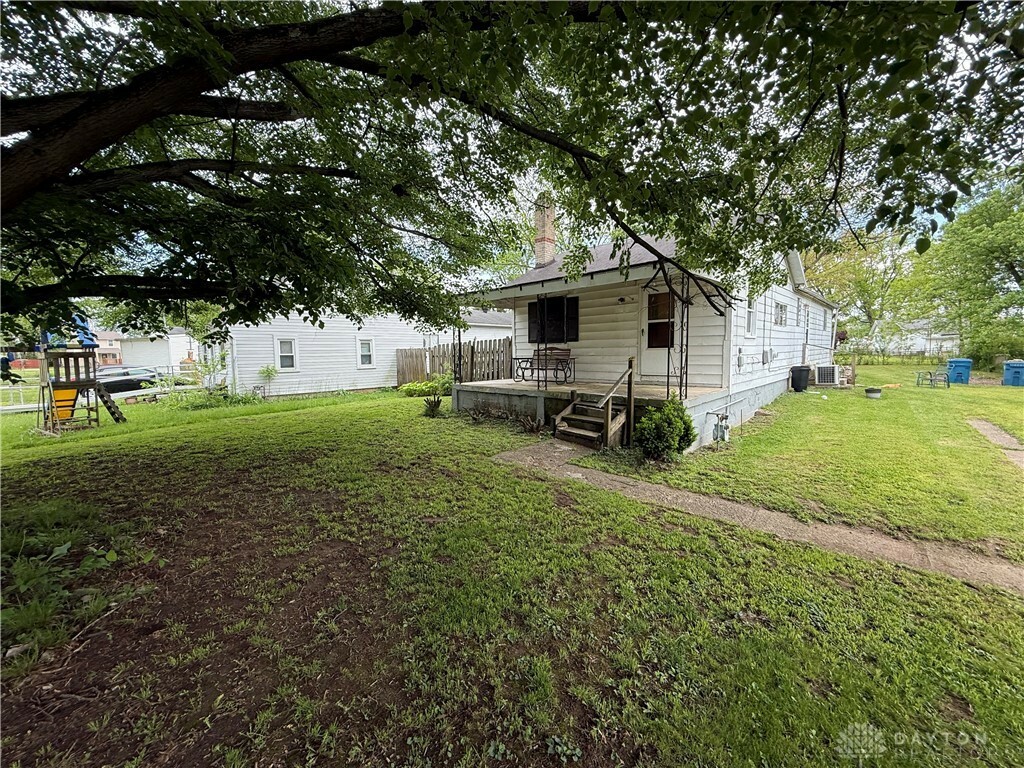 Property Photo: 3304 Cottage Road OH 45439