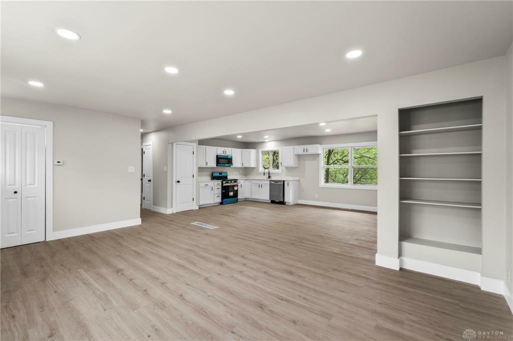 Property Photo: 721 E 3rd Street OH 45385