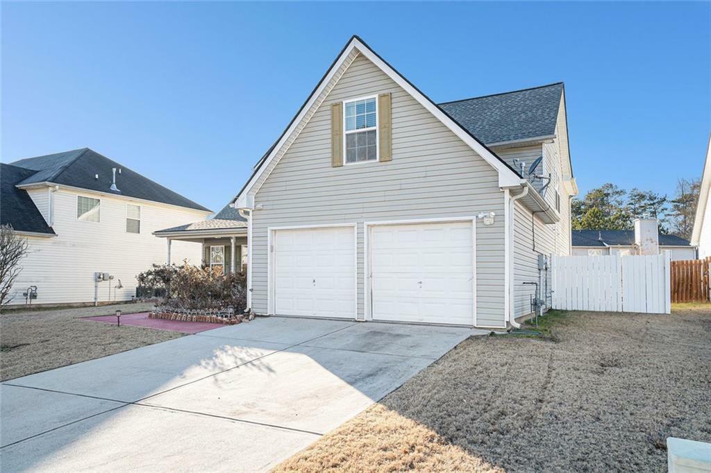 Property Photo: 7492 Ferrara Drive GA 30058