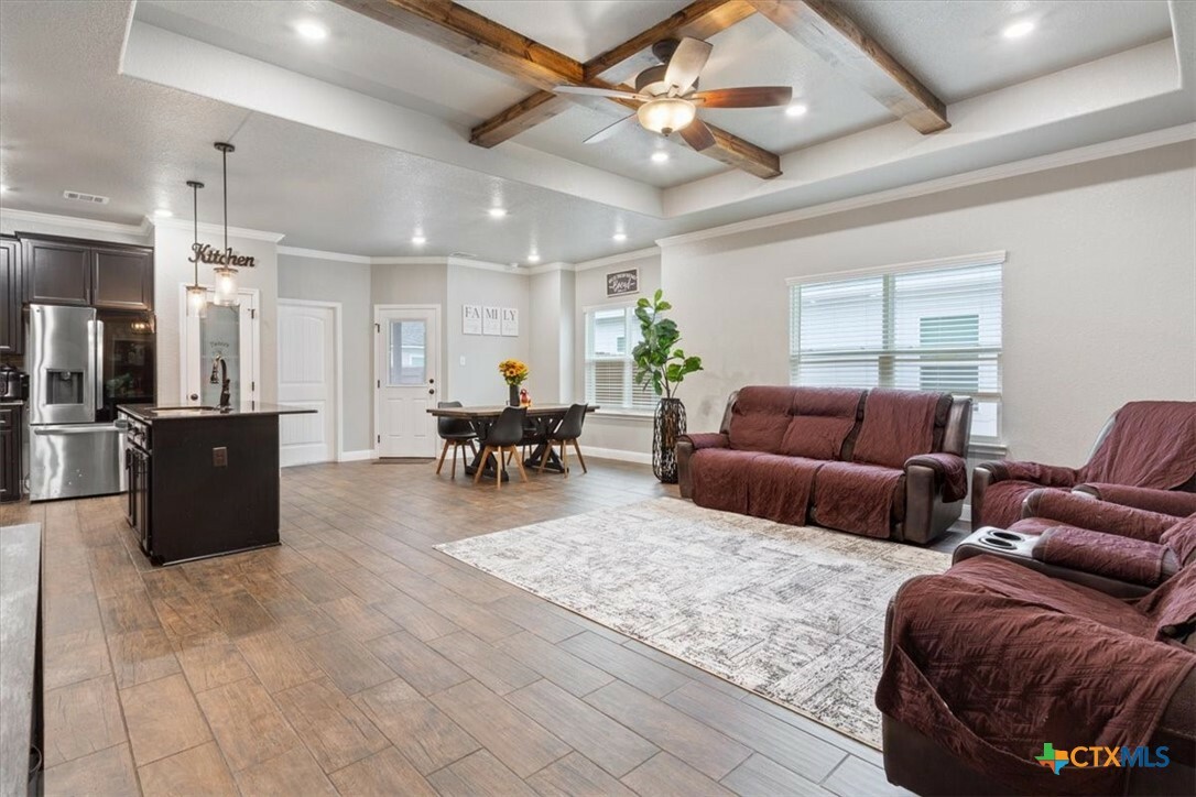 Property Photo: 1606 Fiddle Wood Way TX 76502