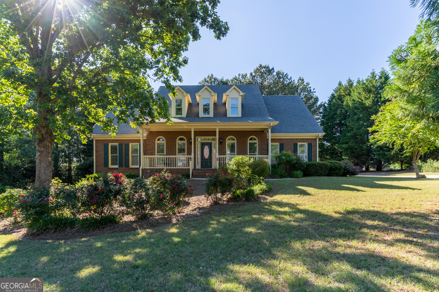 Property Photo: 1210 Lancelot Court GA 30052
