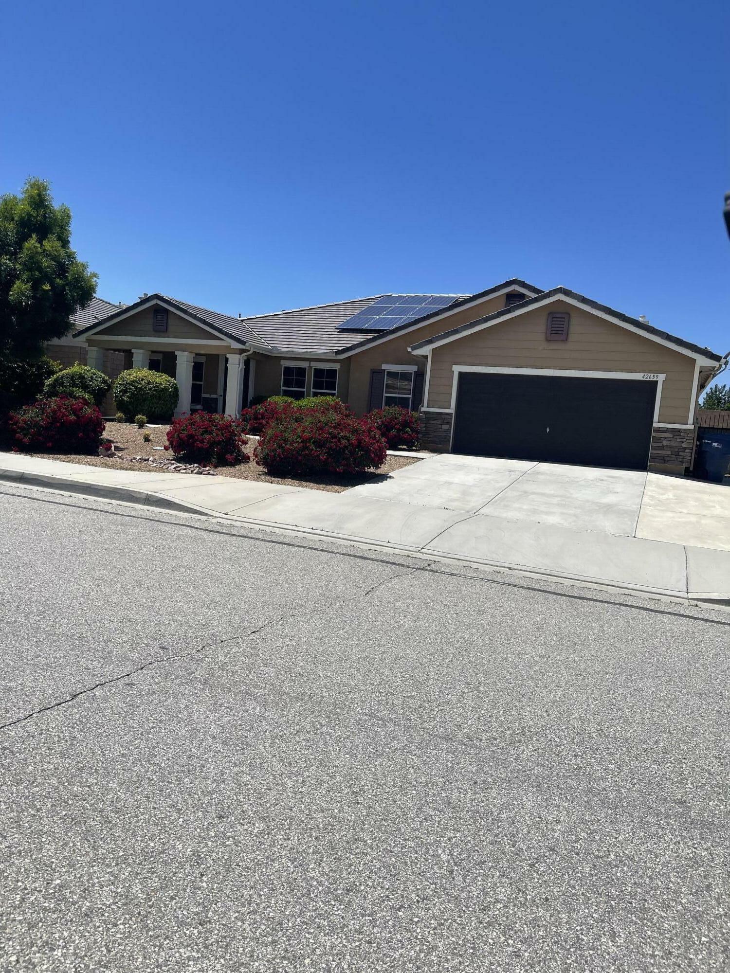 Property Photo: 42659 Raywood Drive CA 93536