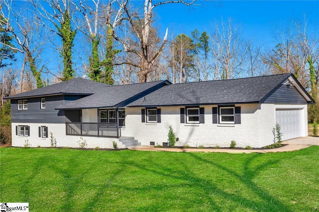 Property Photo: 110 Cleveland Road SC 29626