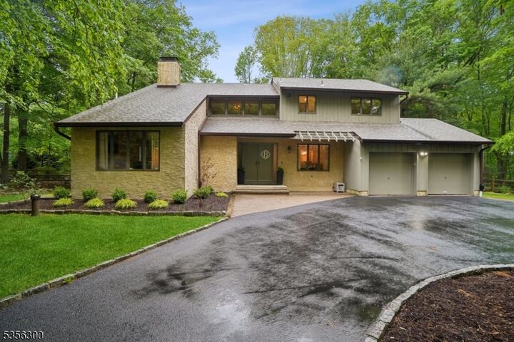 15 Decker Ter  Kinnelon Boro NJ 07405 photo