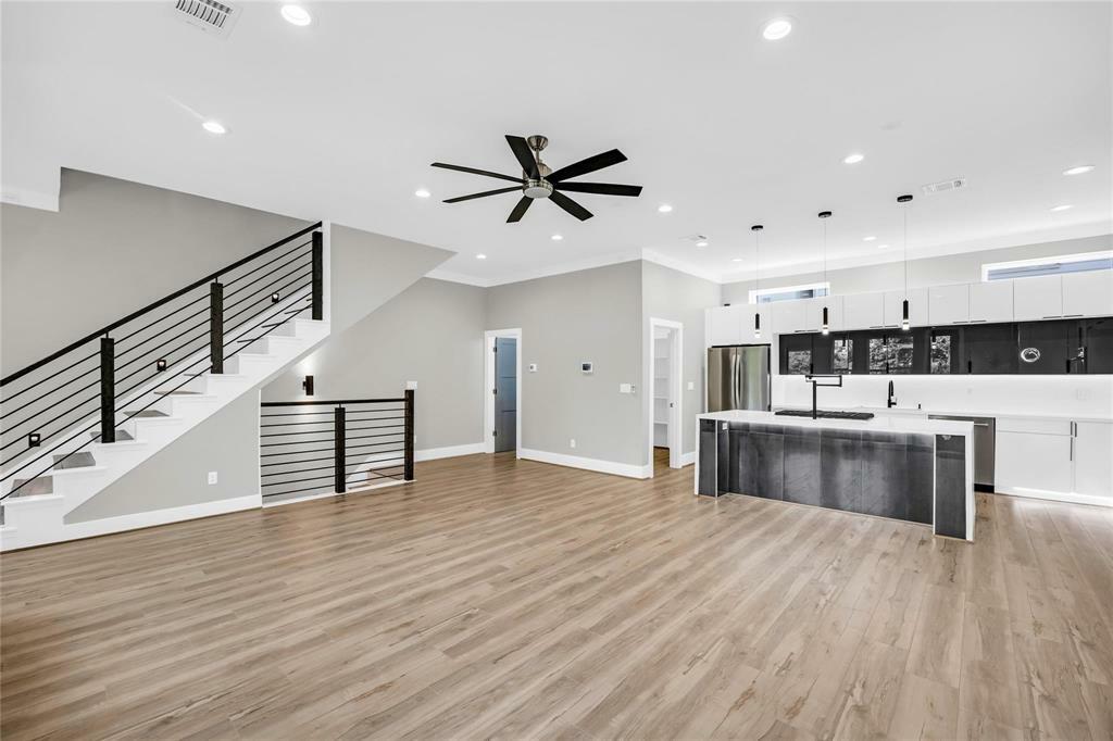 Property Photo:  604 W 28th Street A  TX 77008 