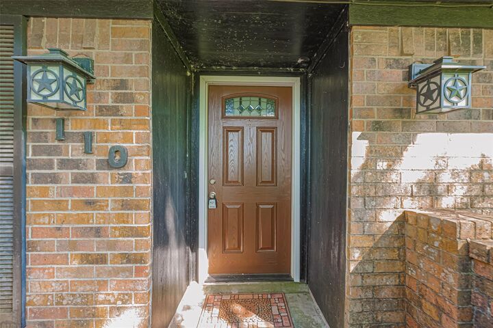 Property Photo: 110 S Bow Drive TX 77541
