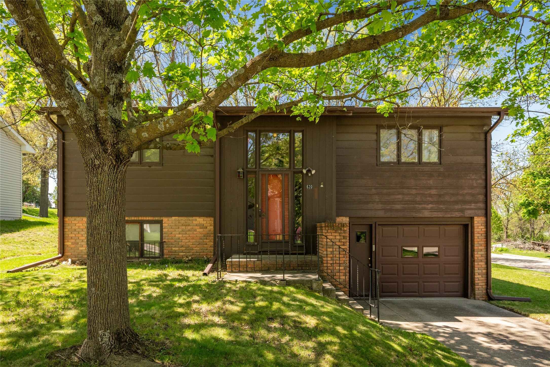 620 Highview Street  Nevada IA 50201 photo
