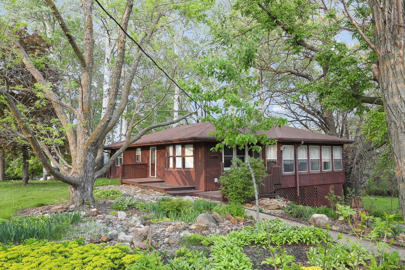 Property Photo: 2226 Idaho Drive IA 50219