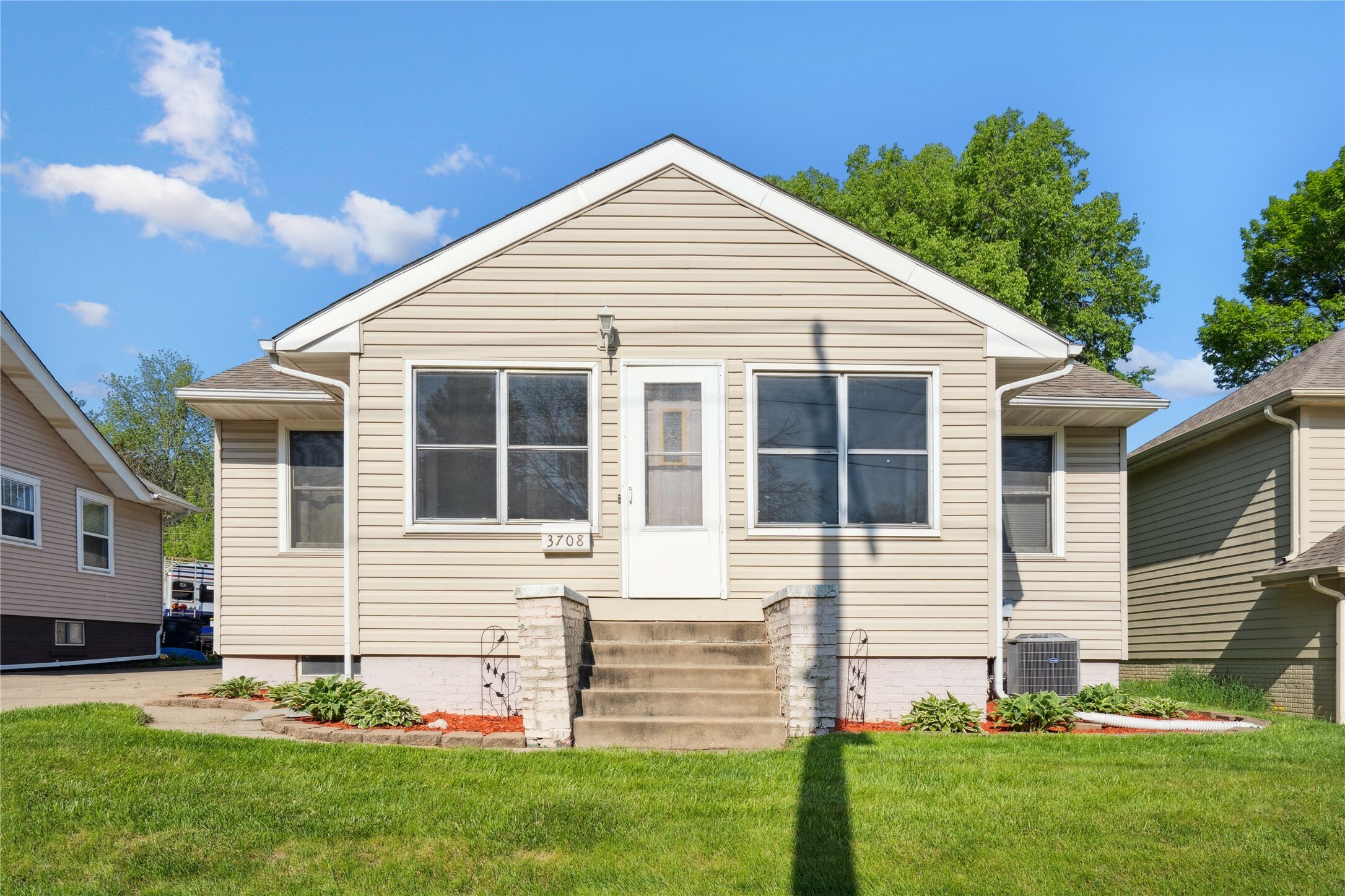 3708 Cornell Street  Des Moines IA 50313 photo