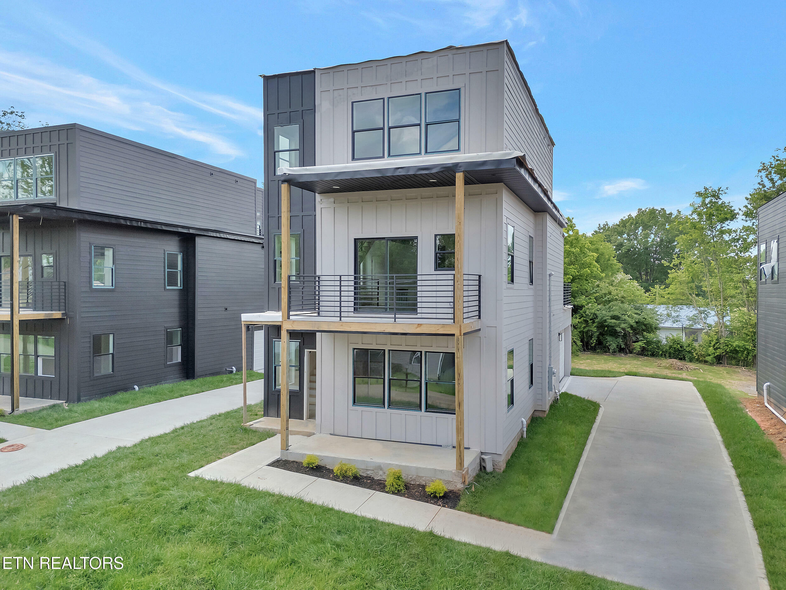 Property Photo: 4621 Harsch St TN 37920