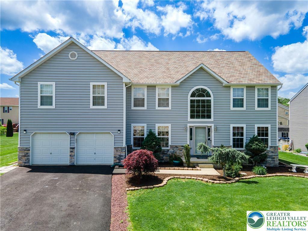 1692 Windmill Lane  Upper Macungie Twp PA 18031 photo