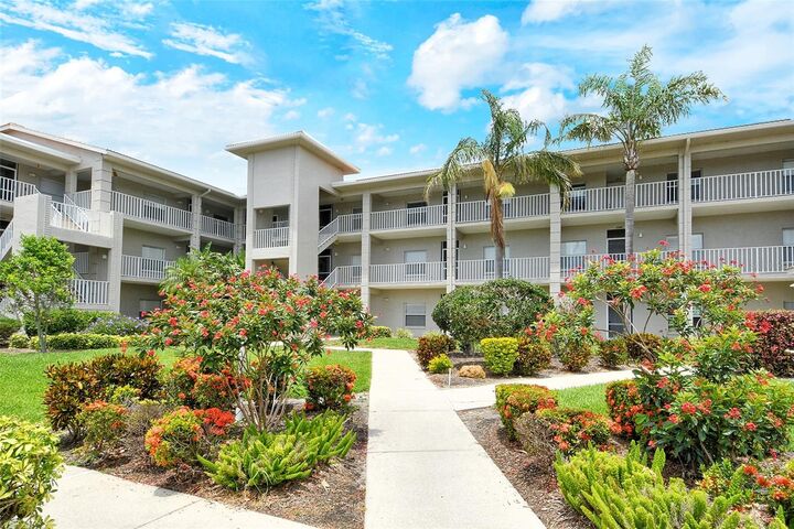 Property Photo: 9620 Club South Circle 5304 FL 34238