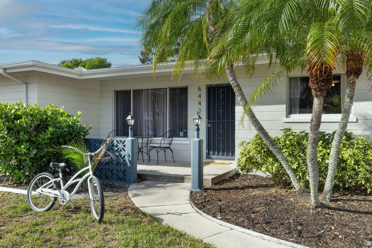 Property Photo:  6442 Colonial Drive  FL 34231 