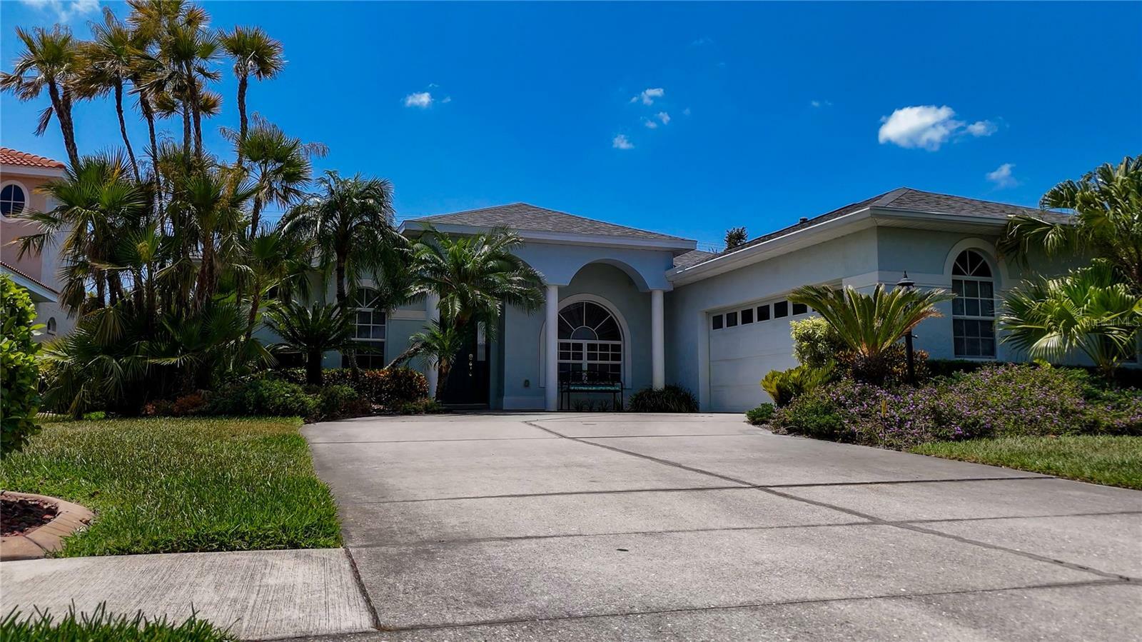 Property Photo: 7424 Arrowhead Run FL 34202