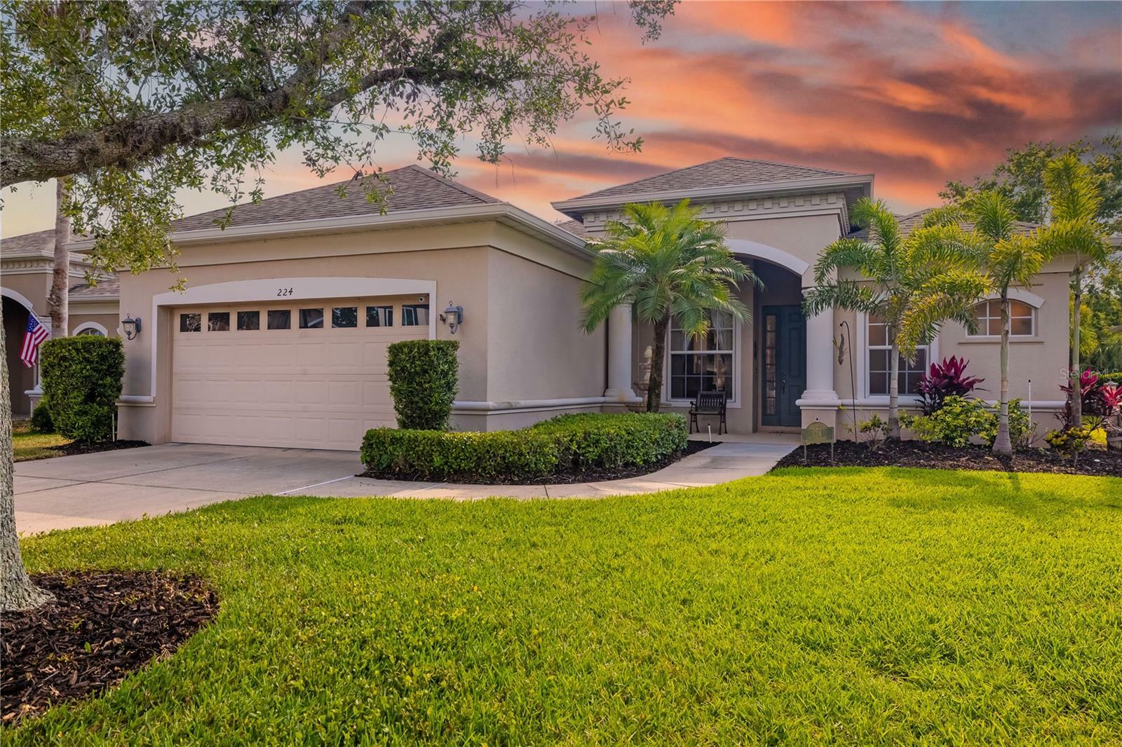Property Photo: 224 Dahlia Court FL 34212