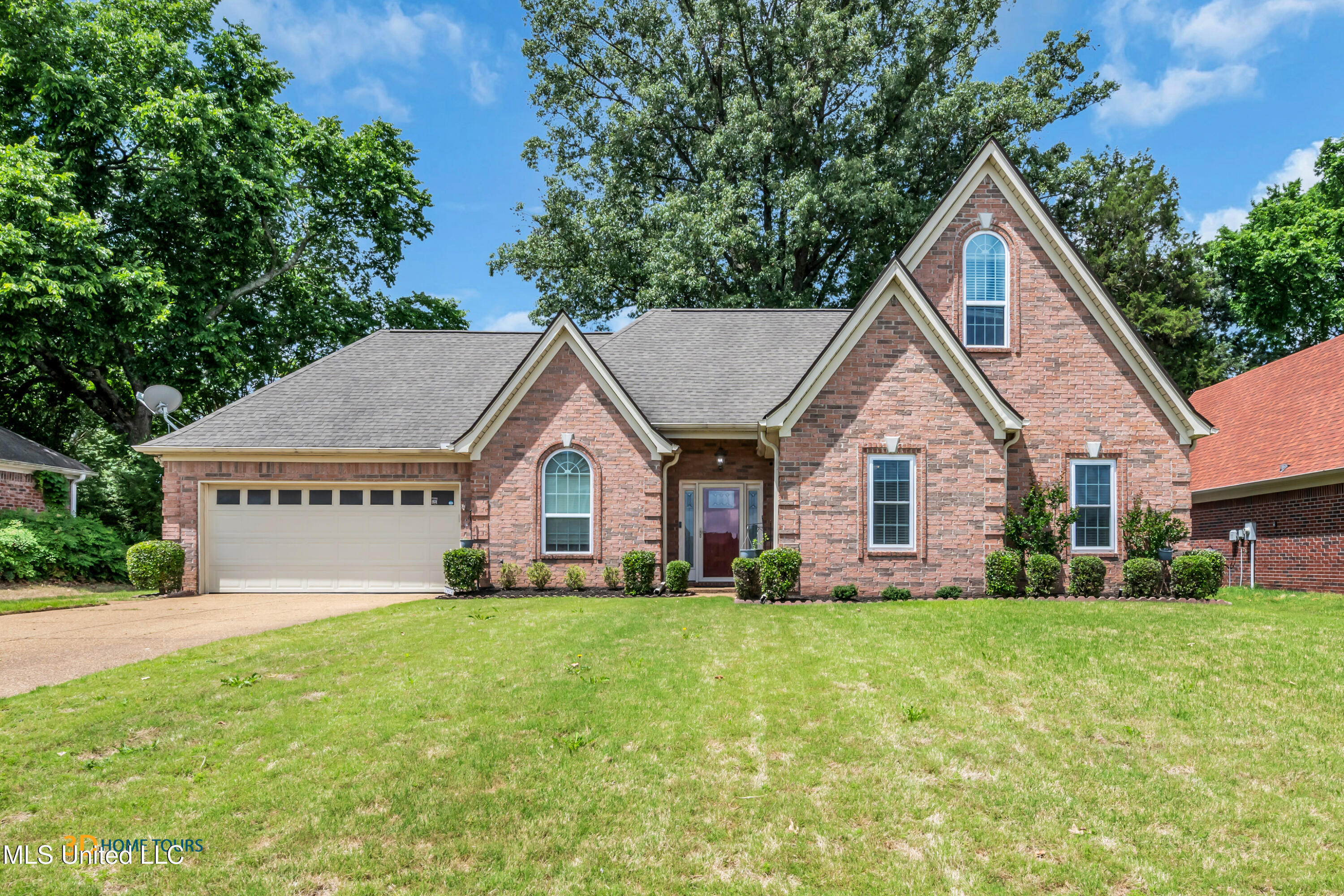7873 Meadow Ridge Lane  Olive Branch MS 38654 photo